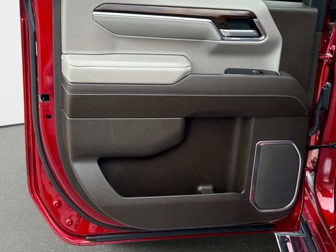 Used 2023 GMC Sierra 1500 SLT w/ SLT Premium Package image 14