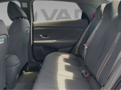 New 2025 Hyundai Elantra Sport image 12