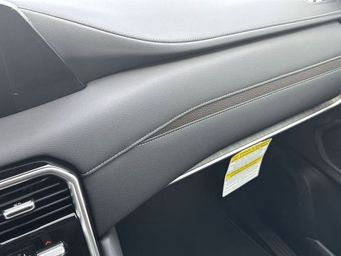 New 2026 Nissan Armada SL w/ Captain's Chari Seat Package image 17