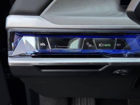 Used 2025 BMW i7 xDrive60 w/ Executive Package AWD/4WD image 19