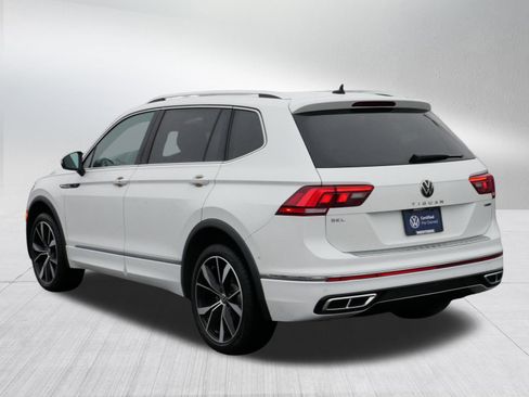 Certified 2022 Volkswagen Tiguan SEL R-Line image 5