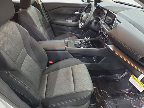 New 2026 Nissan Rogue SV w/ Cold Weather Package FWD image 10
