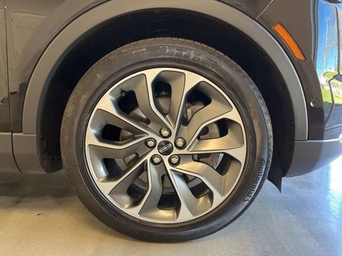 Used 2022 Lincoln Nautilus Reserve AWD/4WD image 7