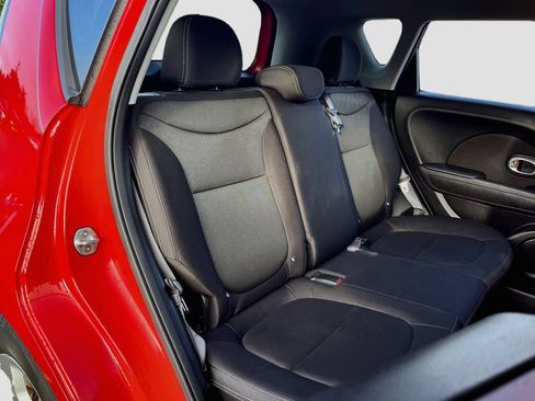 Used 2019 Kia Soul FWD image 24