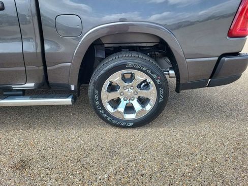 New 2026 RAM 1500 4x4 Crew Cab image 18