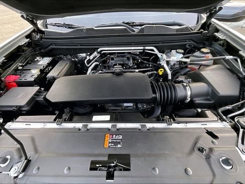 Used 2024 Chevrolet Colorado LT w/ LT Convenience Package image 20
