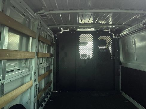 Used 2025 RAM ProMaster 2500 w/ U-Haul Equipment Group FWD image 5