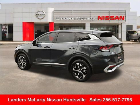 Used 2023 Kia Sportage EX FWD image 6