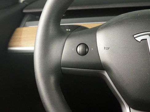 Used 2020 Tesla Model Y Long Range AWD/4WD image 21