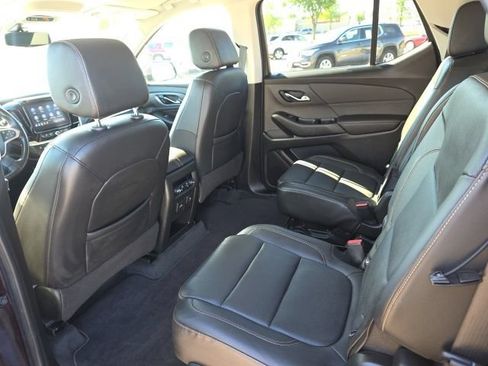 Used 2020 Chevrolet Traverse Premier AWD/4WD image 37