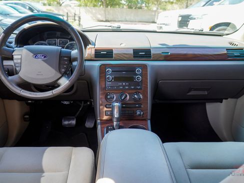 Used 2008 Ford Taurus SEL image 14