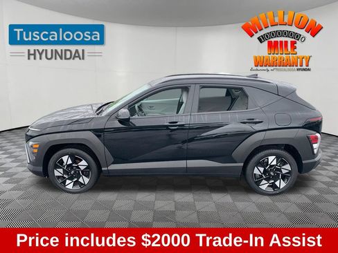 Used 2025 Hyundai Kona SEL FWD image 4