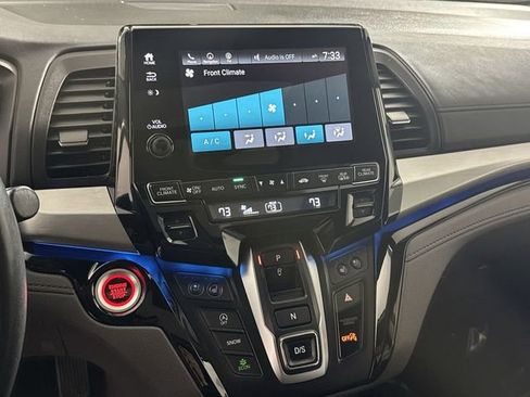 Used 2018 Honda Odyssey Elite image 9
