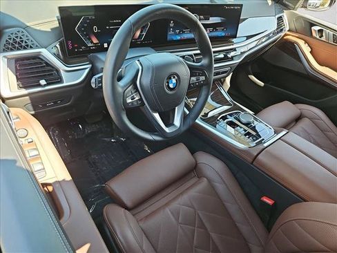 Certified 2024 BMW X5 xDrive40i w/ Premium Package AWD/4WD image 10
