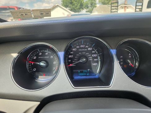 Used 2012 Ford Taurus SE FWD image 12