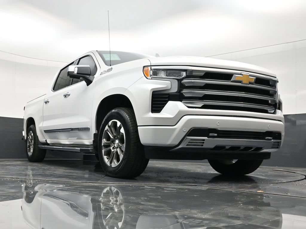 Used 2024 Chevrolet Silverado 1500 High Country AWD/4WD image 26