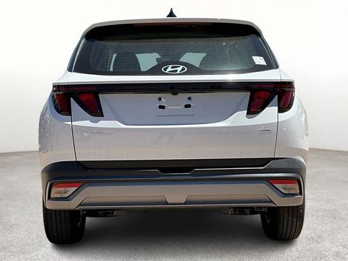 New 2025 Hyundai Tucson SE image 7