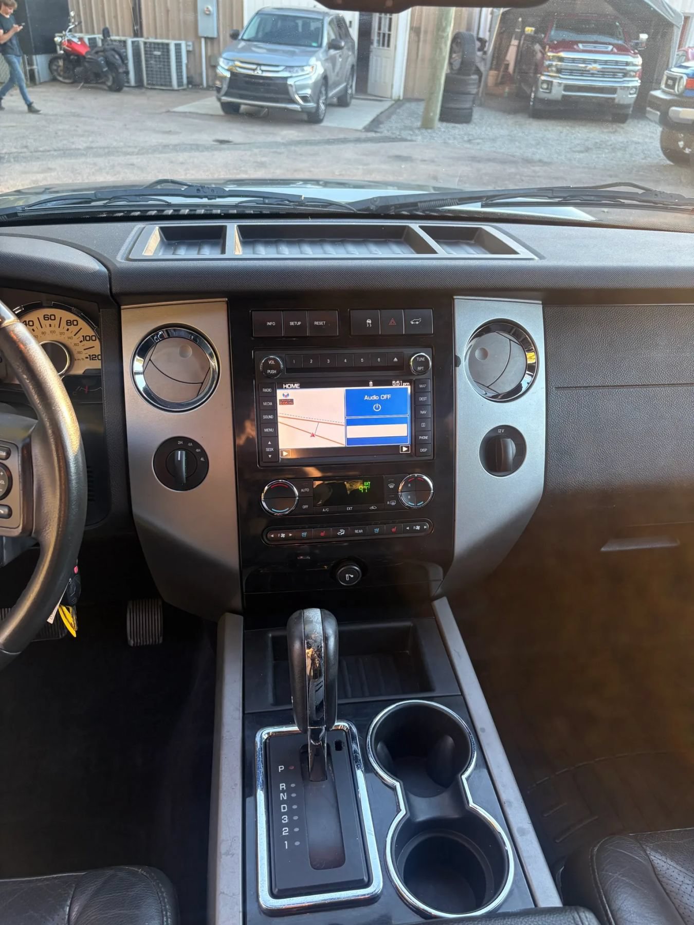 Used 2011 Ford Expedition Limited w/ 301A Rapid Spec Order Code AWD/4WD image 15