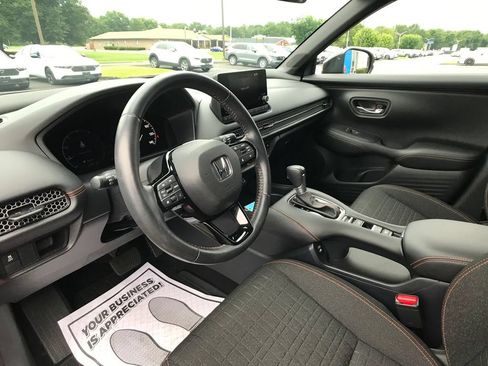 Certified 2025 Honda HR-V Sport image 17