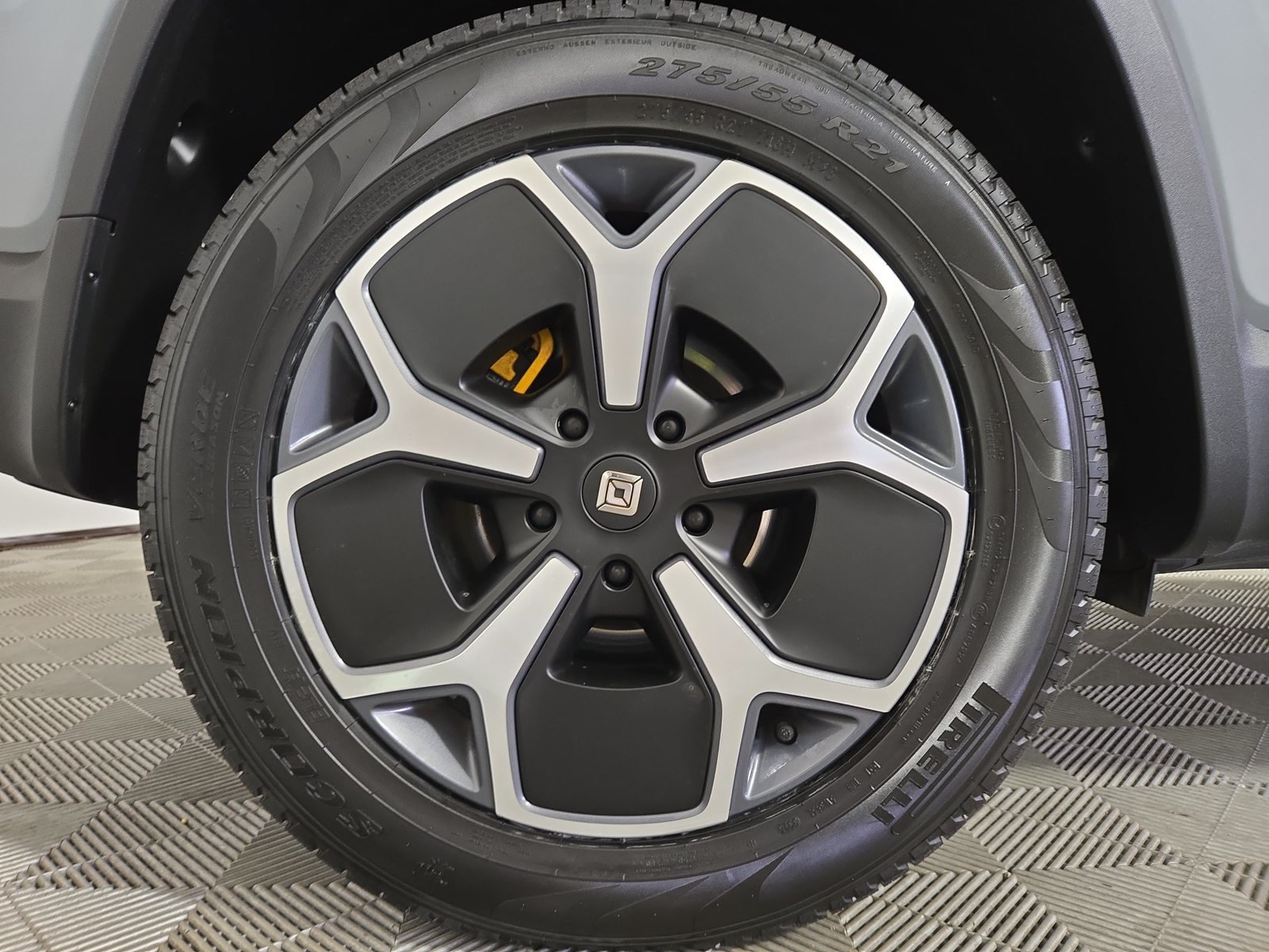 Used 2024 Rivian R1S Adventure Quad AWD/4WD image 12