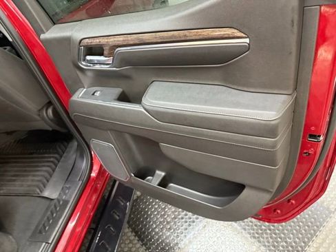 Used 2023 GMC Sierra 1500 Elevation image 37