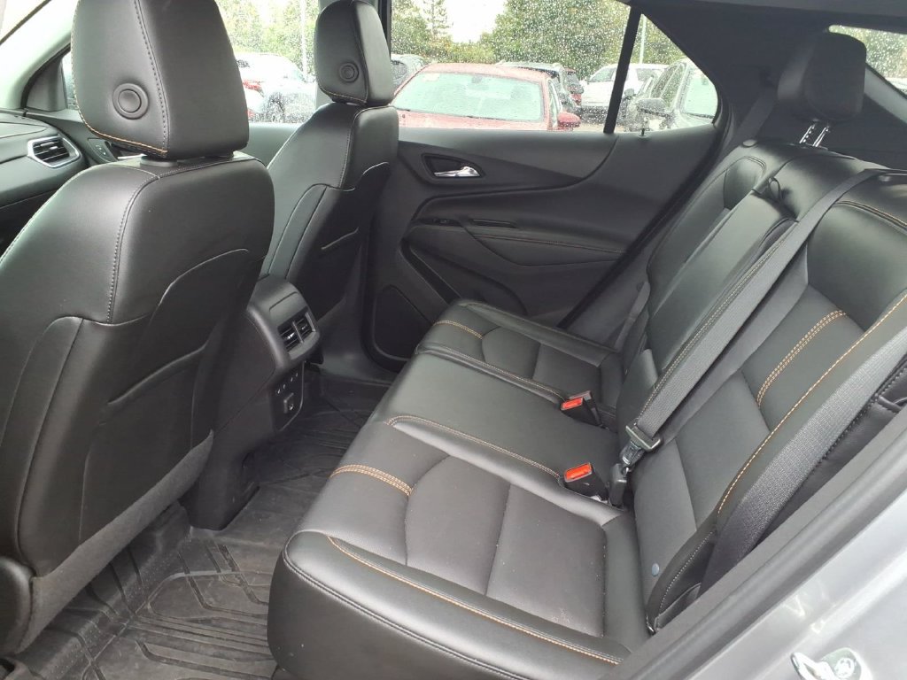 Used 2024 Chevrolet Equinox Premier AWD/4WD image 9