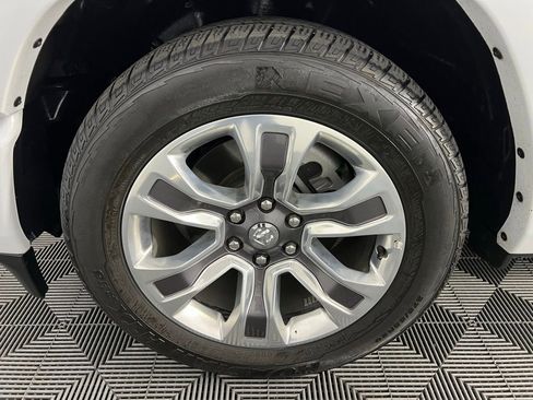 Used 2024 RAM 1500 Limited image 12