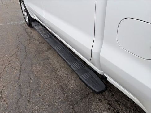 Used 2022 Chevrolet Silverado 1500 Custom AWD/4WD image 11