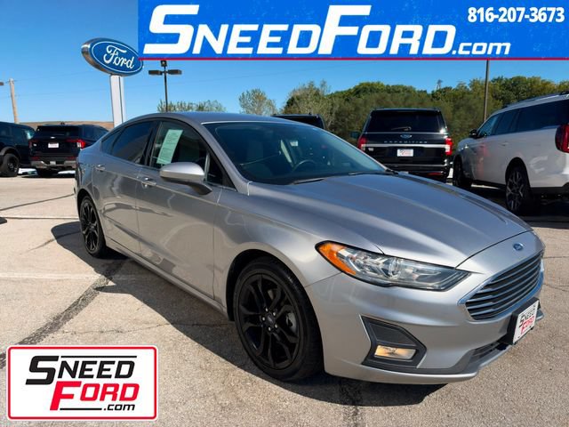 Used 2020 Ford Fusion SE w/ Equipment Group 151A FWD image 1