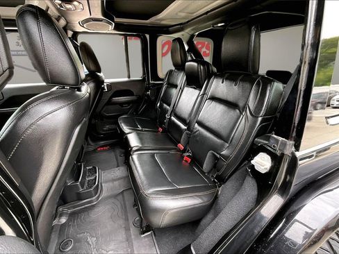 Used 2021 Jeep Wrangler Unlimited Rubicon AWD/4WD image 23