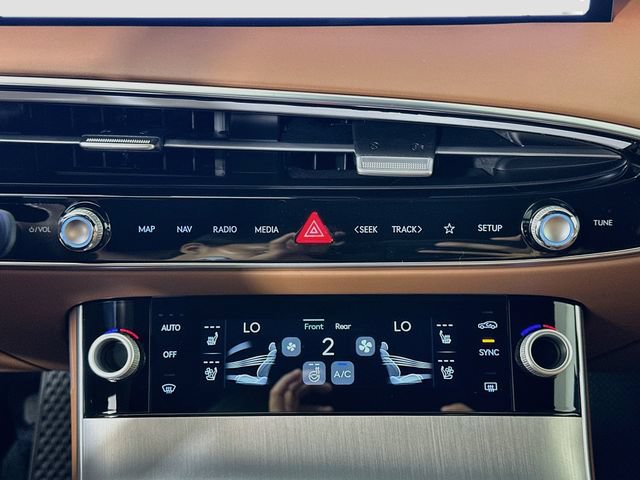 New 2027 Genesis GV70 2.5T Advanced AWD/4WD image 14