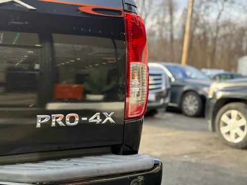 Used 2017 Nissan Frontier PRO-4X w/ Pro-4x Luxury Package image 40