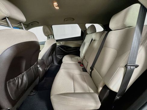 Used 2018 Hyundai Santa Fe SE AWD/4WD image 27