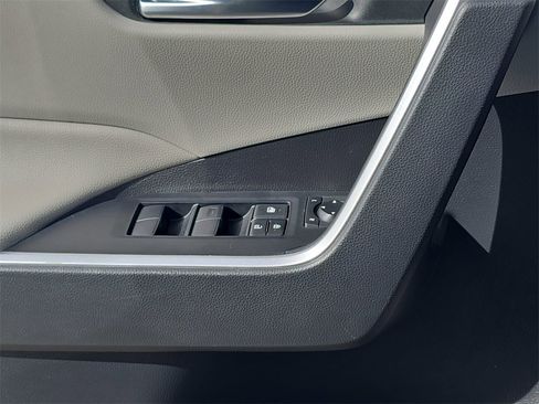 Used 2019 Toyota RAV4 XLE w/ Convenience Package image 30