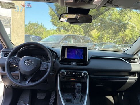 Used 2025 Toyota RAV4 XLE w/ Convenience Package image 34