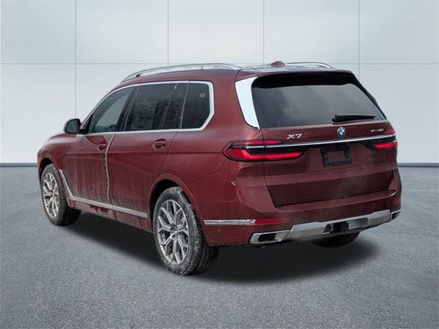 New 2025 BMW X7 xDrive40i w/ Premium Package image 4