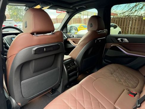 Used 2025 BMW X5 xDrive40i w/ Premium Package image 16