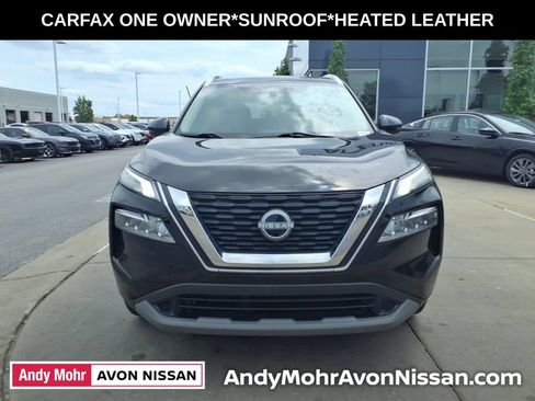 Used 2022 Nissan Rogue SV w/ SV Premium Package FWD image 3