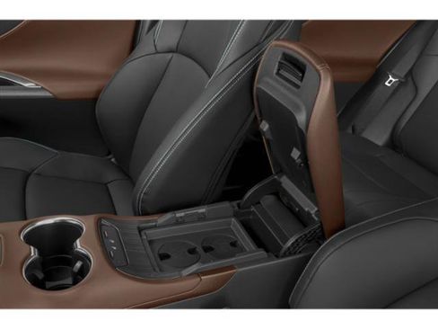 Used 2023 Toyota Venza XLE image 17