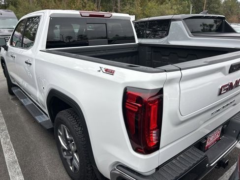 Used 2025 GMC Sierra 1500 SLT w/ SLT Premium Plus Package image 5