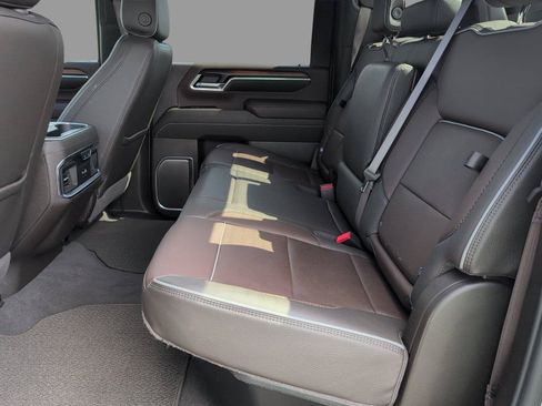 Used 2025 GMC Sierra 2500 Denali AWD/4WD image 33