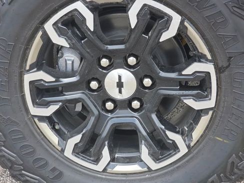 New 2026 Chevrolet Silverado 1500 ZR2 AWD/4WD image 11