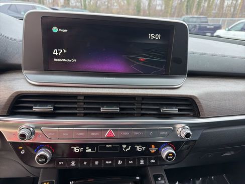 Used 2022 Kia Telluride EX w/ EX Premium Package image 19