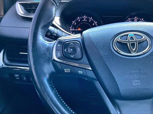 Used 2013 Toyota Avalon XLE Touring FWD image 21