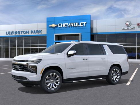 New 2026 Chevrolet Suburban Premier image 2