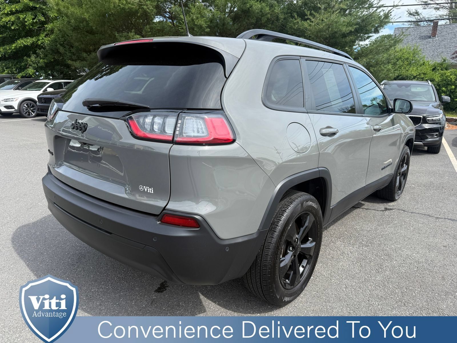 Used 2023 Jeep Cherokee Altitude Lux AWD/4WD image 8