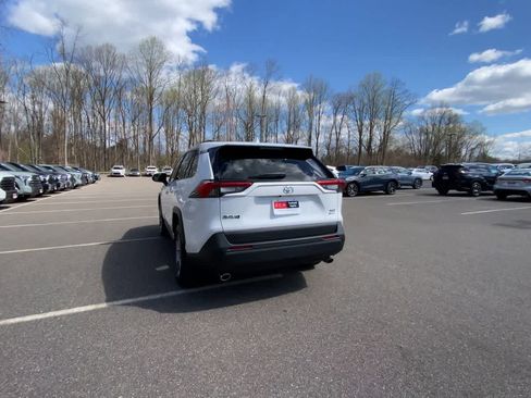 Used 2025 Toyota RAV4 XLE image 11
