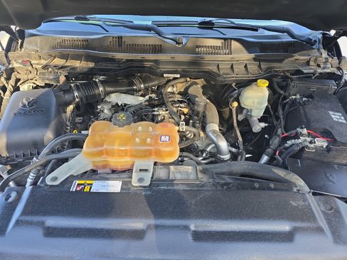 Used 2015 RAM 1500 Laramie w/ Convenience Group image 30