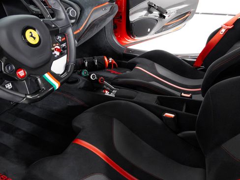 Used 2019 Ferrari 488 Pista Coupe image 23