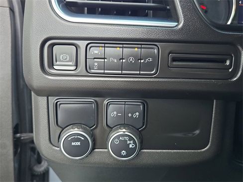 Used 2021 Chevrolet Tahoe RST w/ Luxury Package image 25